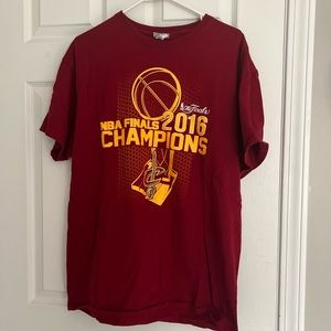 2016 Cleveland Cavaliers Basketball NBA Champion T-Shirt Size XL